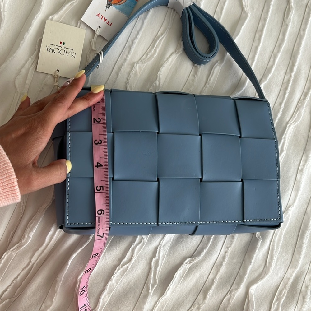 Isadora Woven Crossbody Bag - Picture 3 of 12